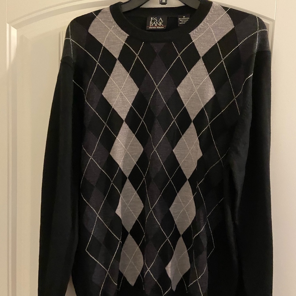 100% Merino wool sweater